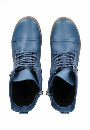 Ботинки на шнуровке