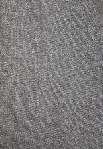 Блузка без рукавов