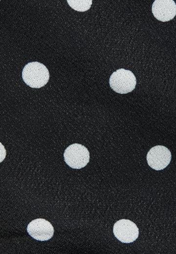 Блузка без рукавов