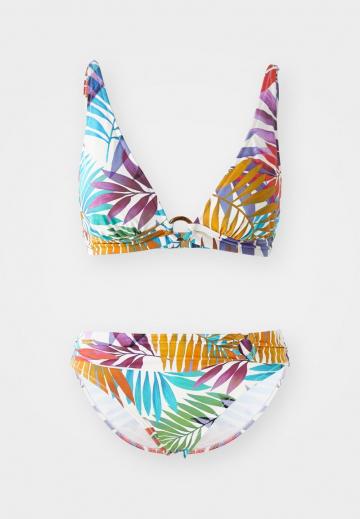 Треугольное бикини