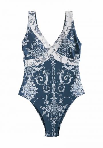 Слитный купальник