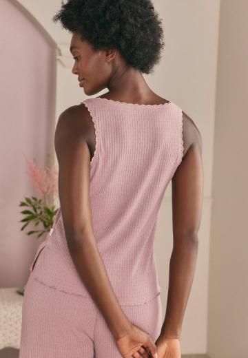 Блузка без рукавов