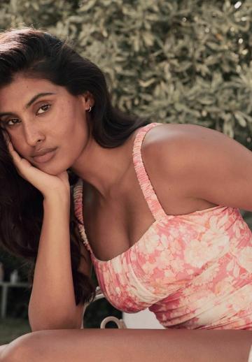 Слитный купальник