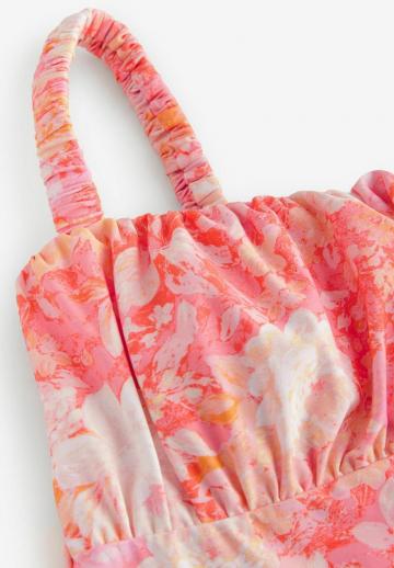 Слитный купальник