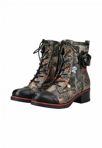 Ботинки на шнуровке