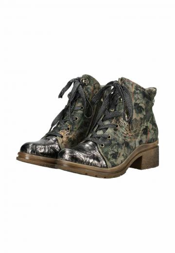 Ботинки на шнуровке