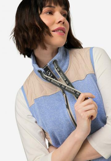 Длинный жилет