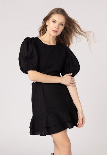 Короткое платье