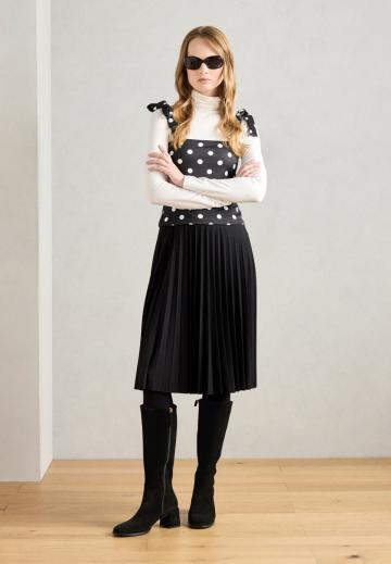 Высокие сапоги