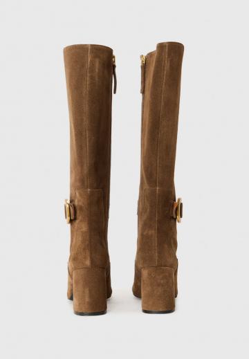 Высокие сапоги