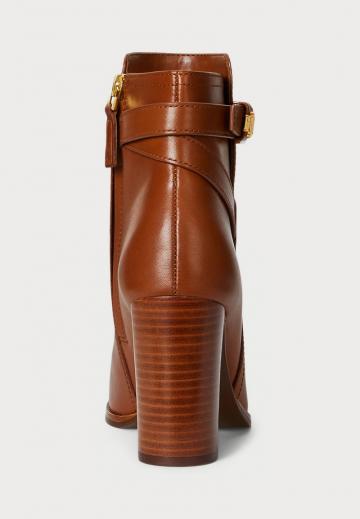 Высокие сапоги