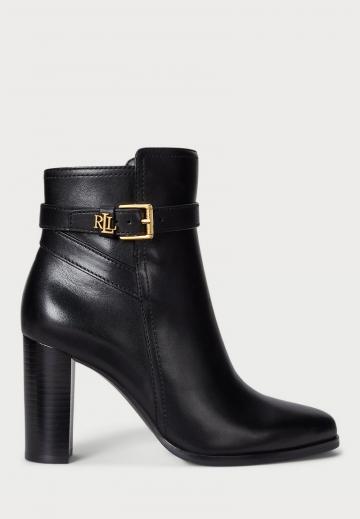 Высокие сапоги