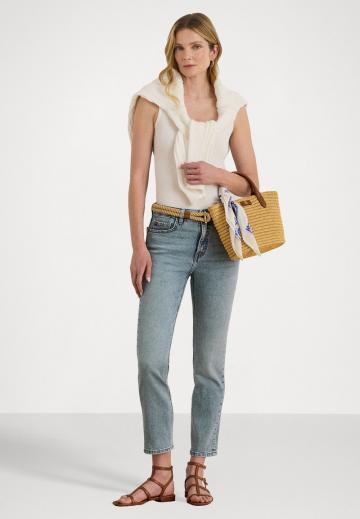 Прямые джинсы