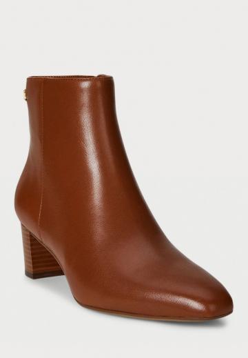 Высокие сапоги