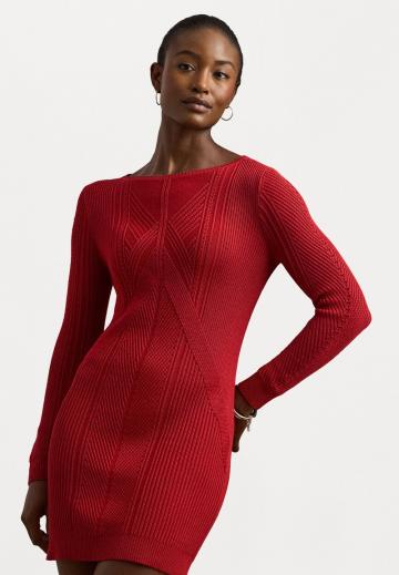 Вязаное платье