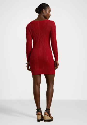 Вязаное платье