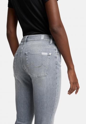 Клешеные брюки