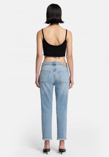 Прямые джинсы