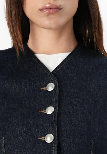 Джинсовая жилетка