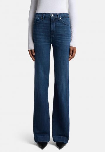 Клешеные джинсы