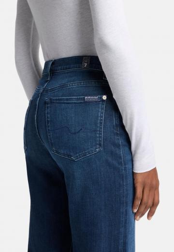 Клешеные джинсы