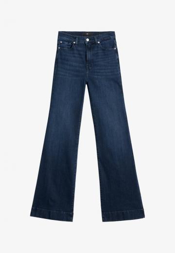 Клешеные джинсы