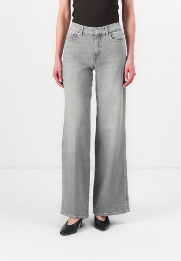 Свободные джинсы