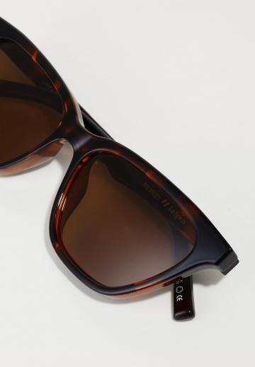 Солнечные очки