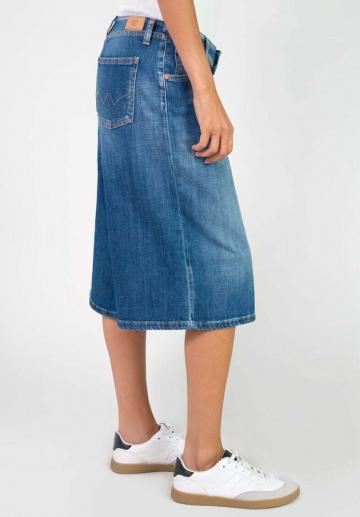 Короткие джинсы