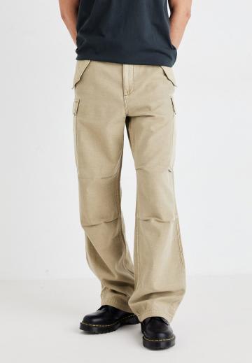 Брюки с накладными карманами