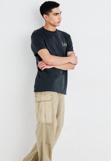 Брюки с накладными карманами