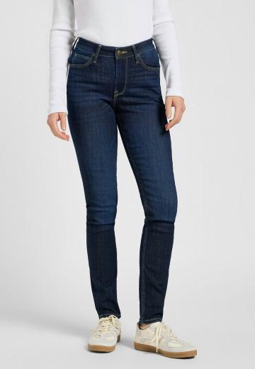 Узкие джинсы