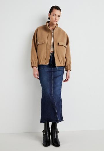 Юбка с накладными карманами