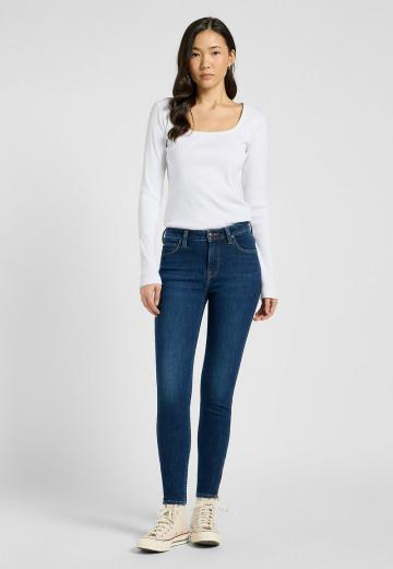 Узкие джинсы