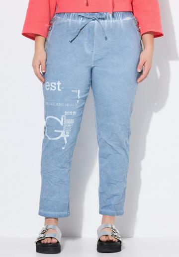 Прямые джинсы