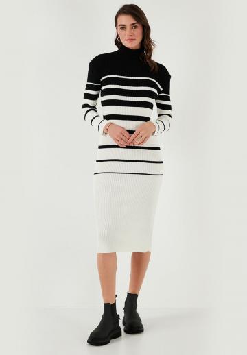 Платье футляр