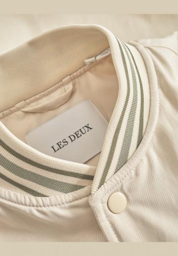 Куртка бомбер