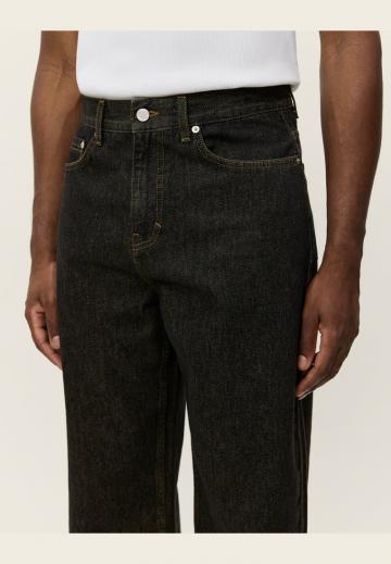 Свободные джинсы