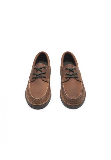 Ботинки на шнуровке