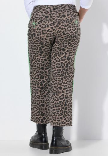 Короткие джинсы