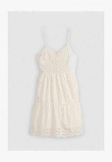 Короткое платье