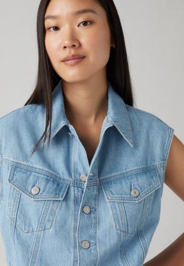 Джинсовая жилетка