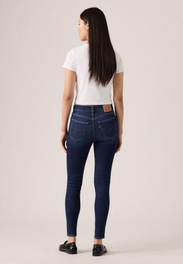 Узкие джинсы