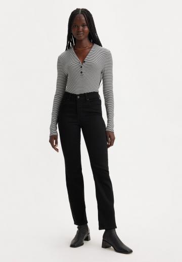 Прямые джинсы