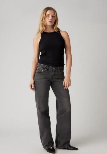 Клешеные джинсы