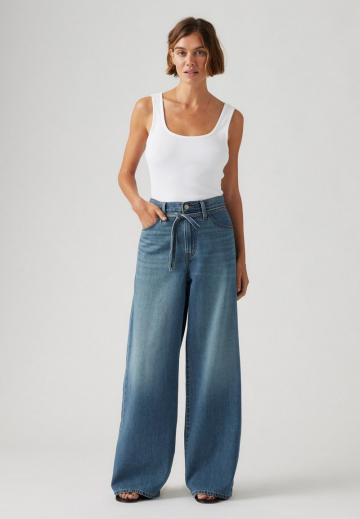 Свободные джинсы