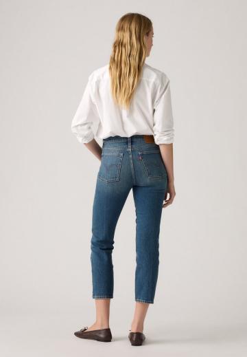 Короткие джинсы