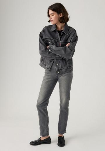 Узкие джинсы