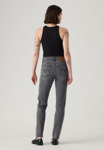 Узкие джинсы