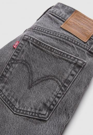 Узкие джинсы